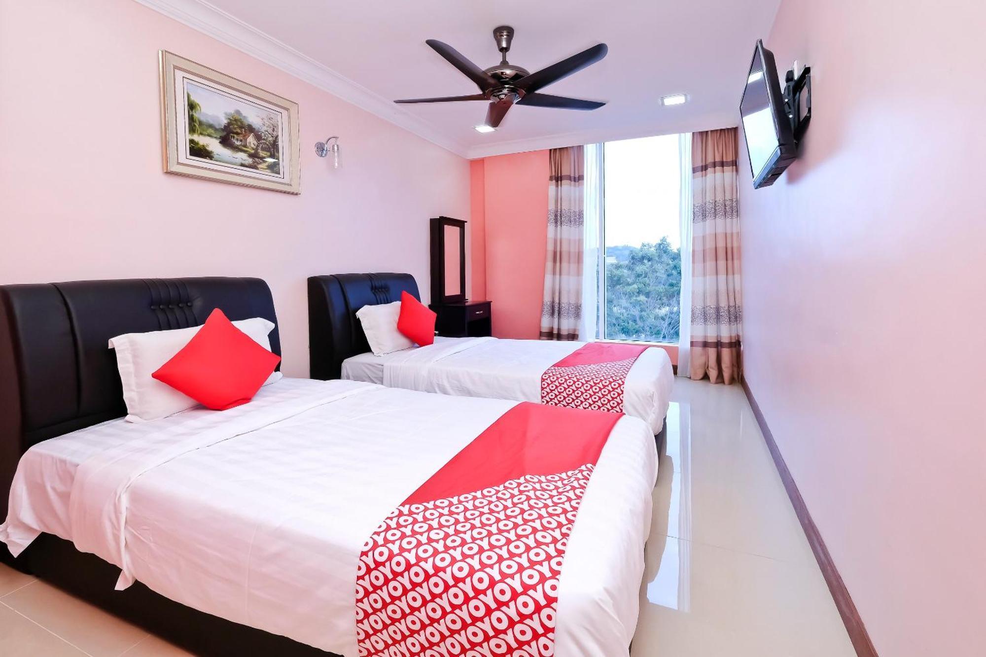 Oyo 714 Arina Hotel Bangi Exterior photo